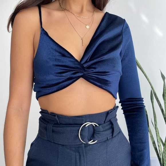 One shoulder velvet crop top in blue - Picture 2 of 5